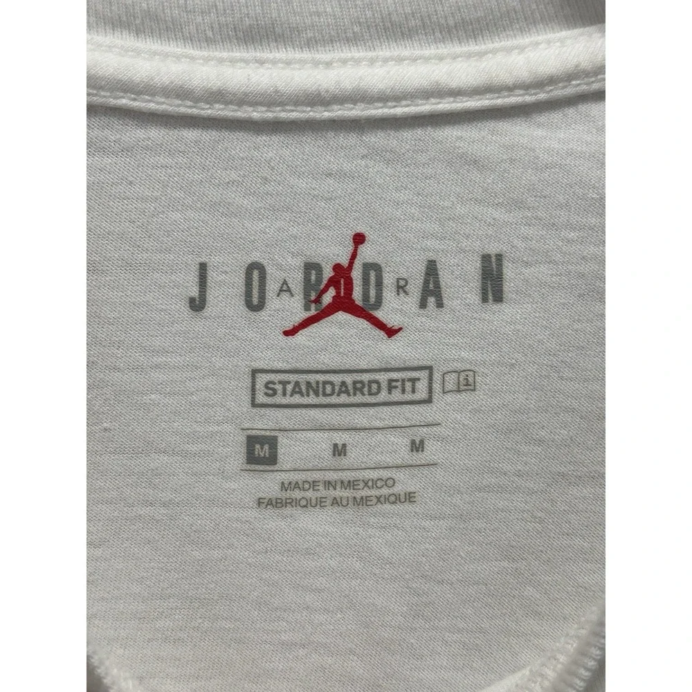 Air Jordan Size M Graphic Logo Long Sleeve‎ T-shirt White/Black Standard NBA
